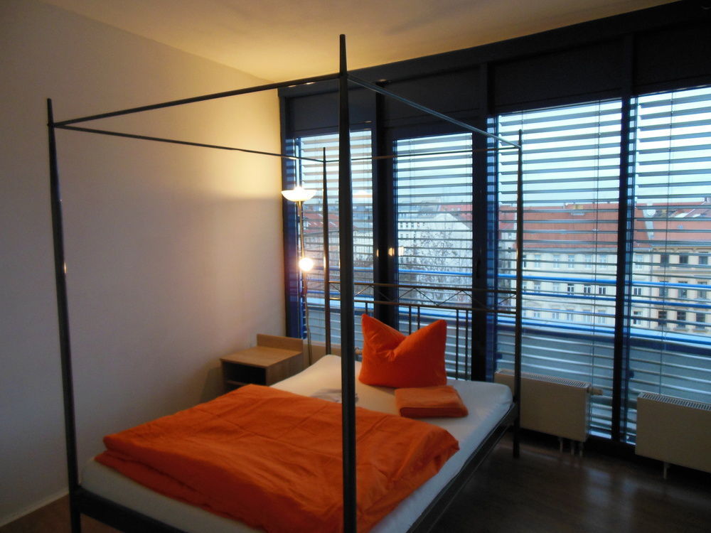 Lut10Her Sky-Fly Hotell Leipzig Eksteriør bilde